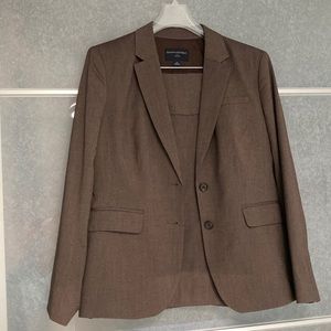 Banana Republic, 2 pc suit, Brown, NWOT Blazer size 12P, NWT skirt size 10